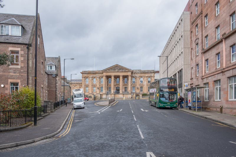Imponuj?co Szkocka architektura przy Dundee szeryfa s?dem scotland obraz stock Imponuj?co Szkocka architektura przy Dundee szeryfa s?dem scotland obraz stock