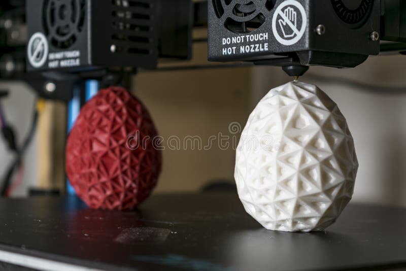 Imprimante 3d à Double Extrudeuse Qui Imprime Deux