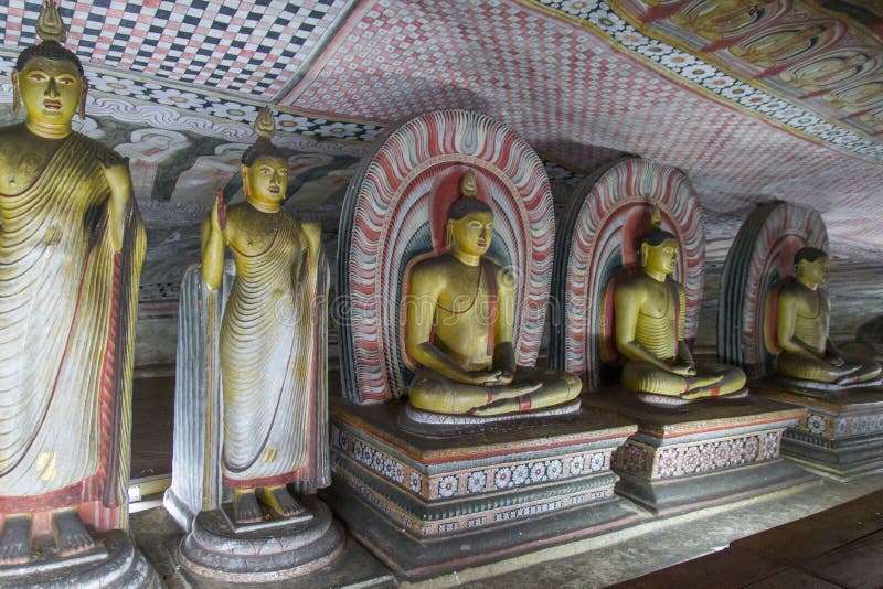 Imágenes de Buda en dambulla