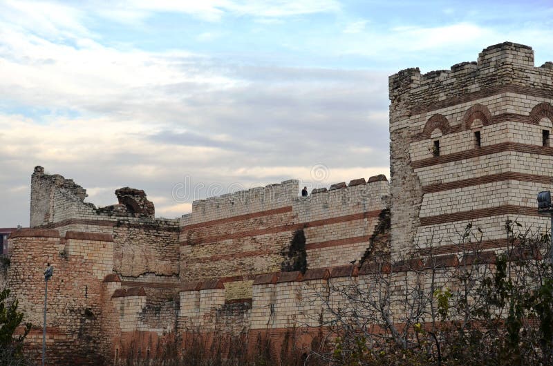 Incapaz de resistir a conquista de paredes do bizantino de Istambul