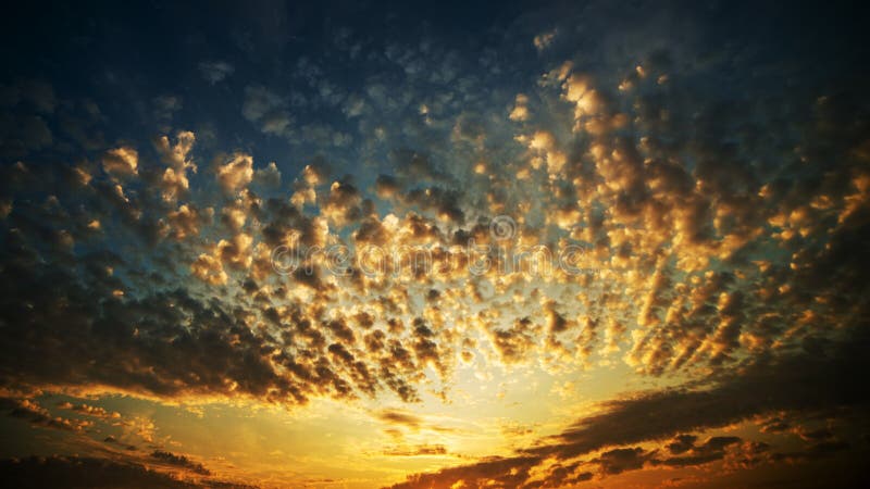 Céu azul com belas nuvens fofas sem chão panorama hdri sem costura