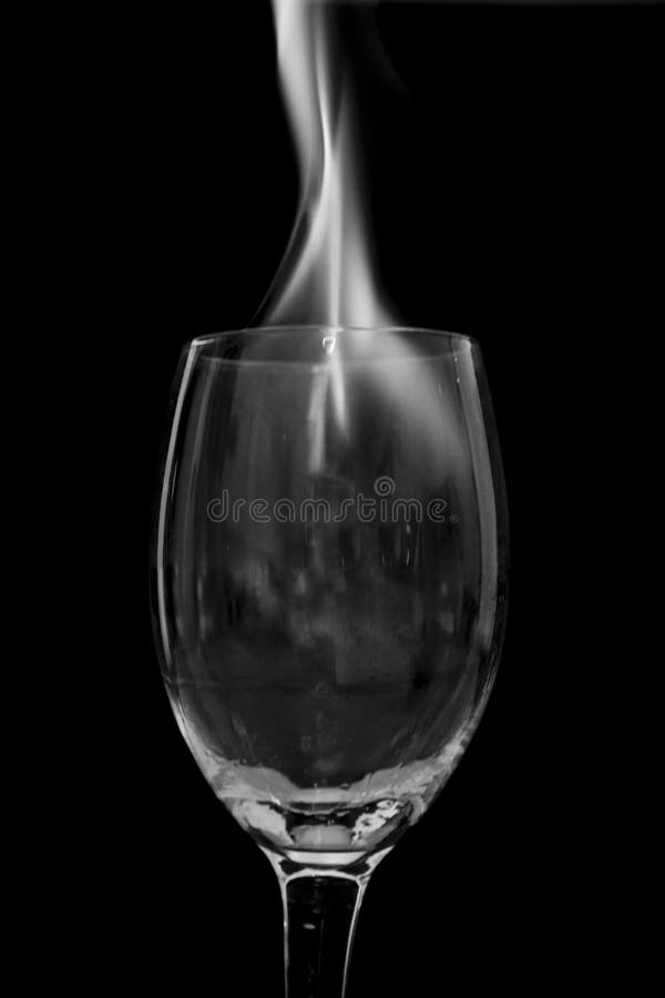 Incêndio no vidro fotografia de stock royalty free Incêndio no vidro fotografia de stock royalty free