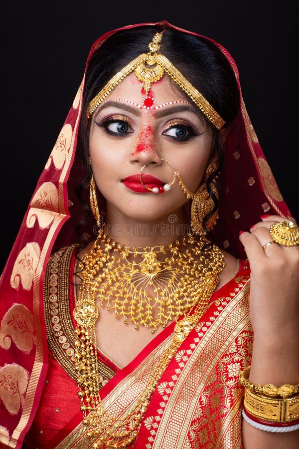 BENGALI BRIDE  Bridal hairstyle indian wedding Bengali bride Indian bride  makeup