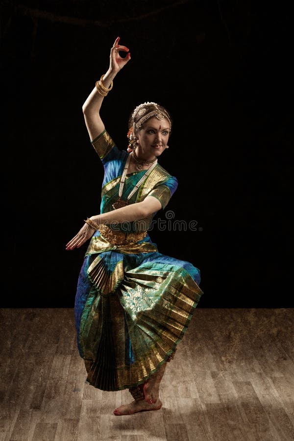20121004_F0001: Portrait of a Indian Bharatanatyam dancer … | Flickr
