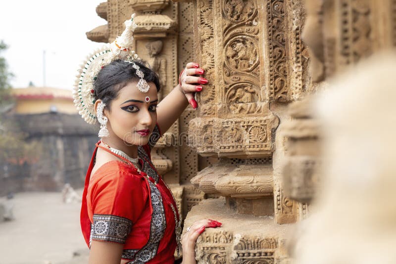 Portrait of an Indian Classical Odissi Dancer Wears Traditional Costume ...