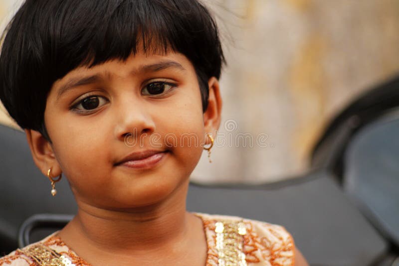 File:Indian Girl Child 4986.JPG - Wikimedia Commons