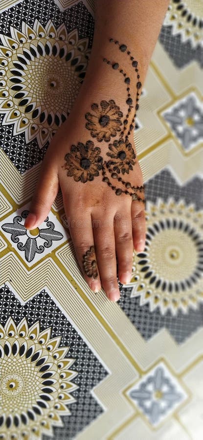 4 7 Mehndi Photos Free Royalty Free Stock Photos From Dreamstime