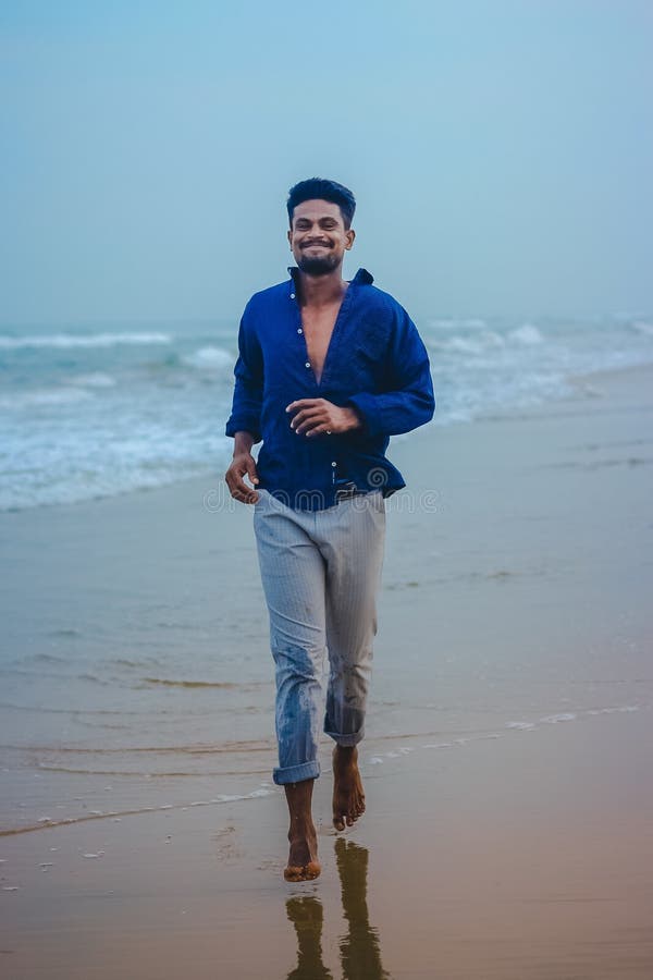 Men's Week Navigates Spring Denim Trend with Beach Photo Shoot – The  Fashionisto | Beach photoshoot, Beach photos, Beach photography poses