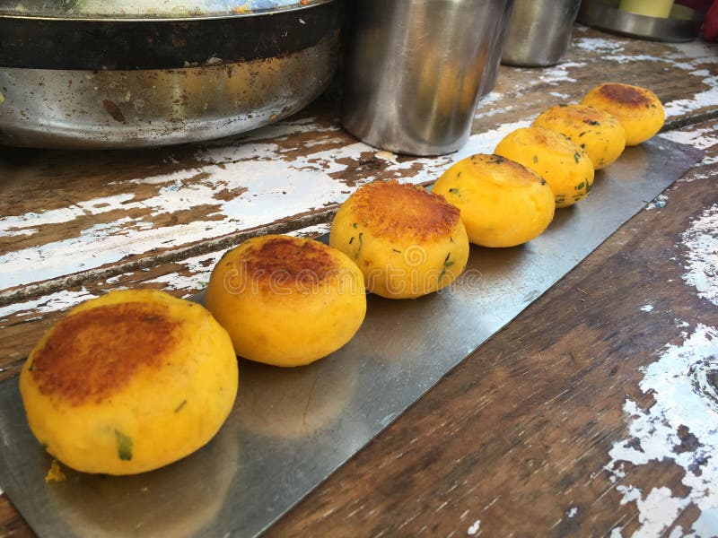 Indian Street Food stock image. Image of bowl, bread - 88651279