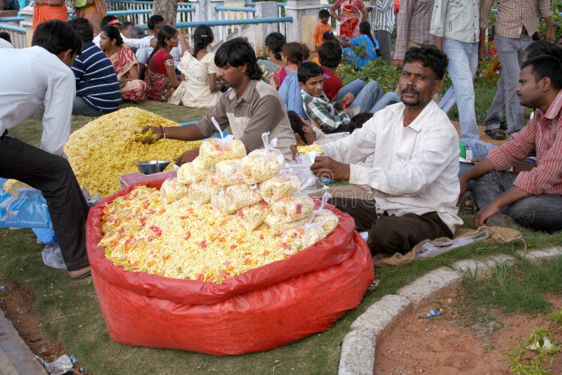 Indian street food vendor editorial stock image. Image of adult - 21771554