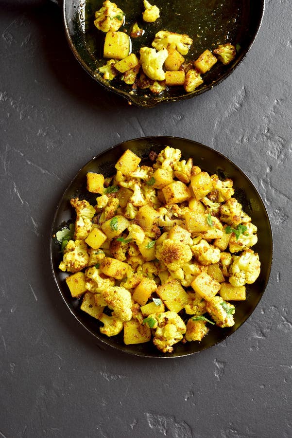 Indian Style Cauliflower with Potatoes Stock Image - Image of delicious