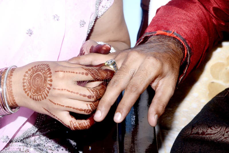 indian wedding couple hand with engagement rings Stock Photo - Alamy