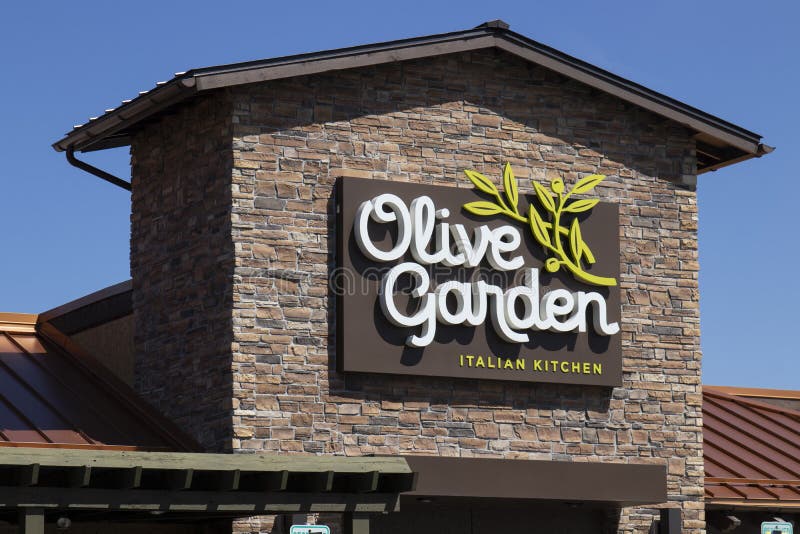 Olive Garden Restaurant Stock Photos Download 1 381 Royalty Free