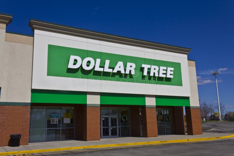 Indianapolis - circa marzo 2016: Discount I dell'albero del dollaro fotografia stock Indianapolis - circa marzo 2016: Discount I dell'albero del dollaro fotografia stock
