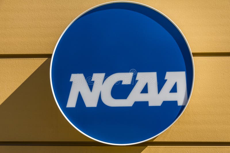 Indianapolis - circa marzo 2017: Sedi nazionali di associazione atletica collegiale Il NCAA regola l'atletica V dell'istituto uni fotografie stock libere da diritti Indianapolis - circa marzo 2017: Sedi nazionali di associazione atletica collegiale Il NCAA regola l'atletica V dell'istituto uni fotografie stock libere da diritti
