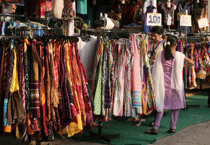 Shri Kadambari Fashions