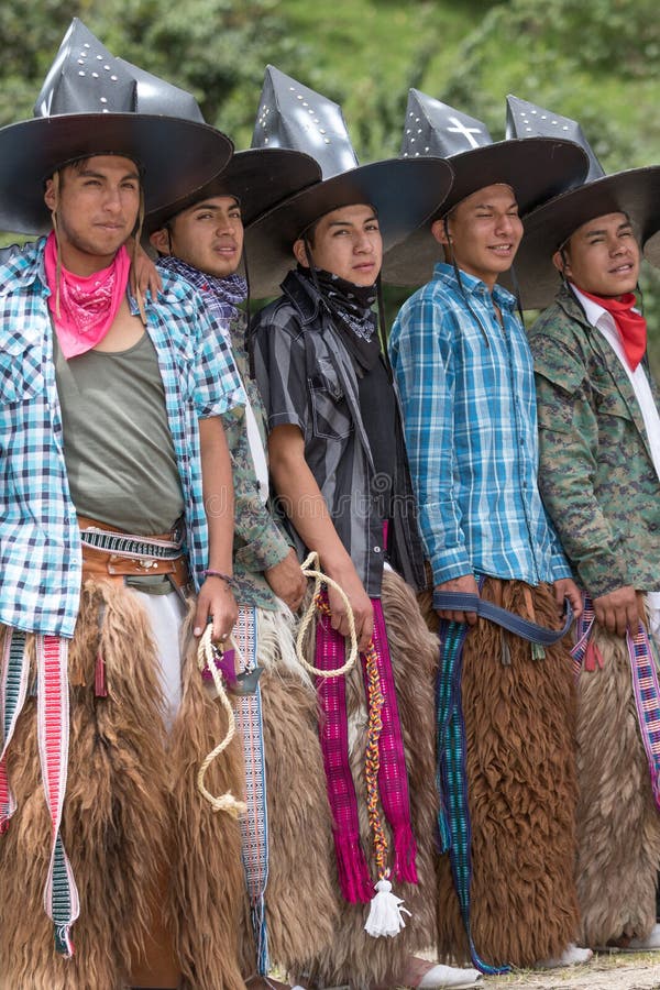 Indigenous Dancers of Ecuador Editorial Photo - Image of background ...