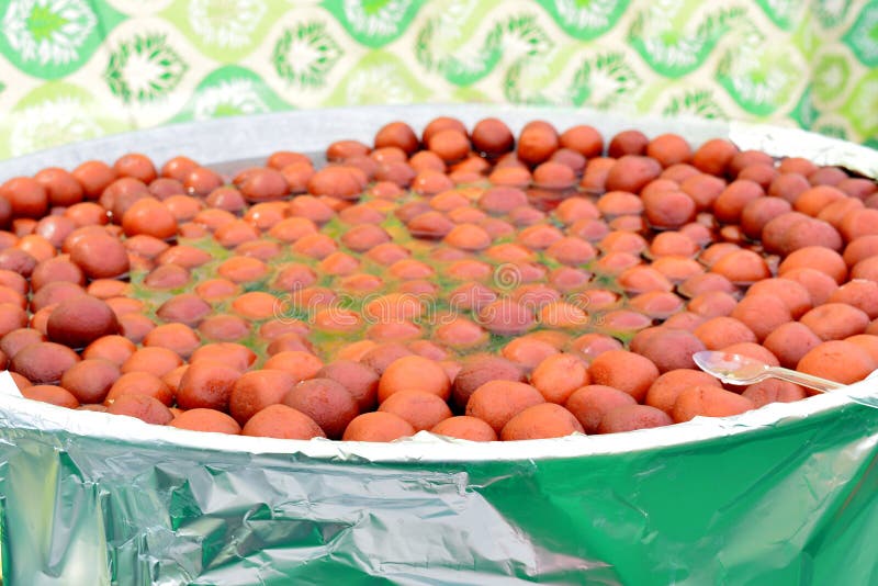 Indische zoete Gulab Jamun, populair festival of huwelijksvoedsel royalty-vrije stock foto Indische zoete Gulab Jamun, populair festival of huwelijksvoedsel royalty-vrije stock foto