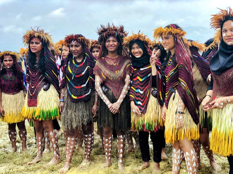 81 Women Papuan Tribe Photos Free Royalty Free Stock 