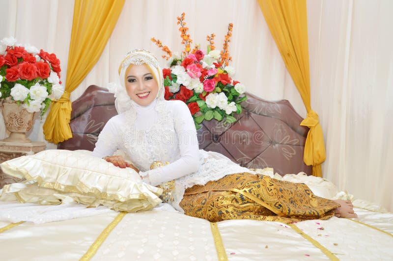Indonesian bride stock images