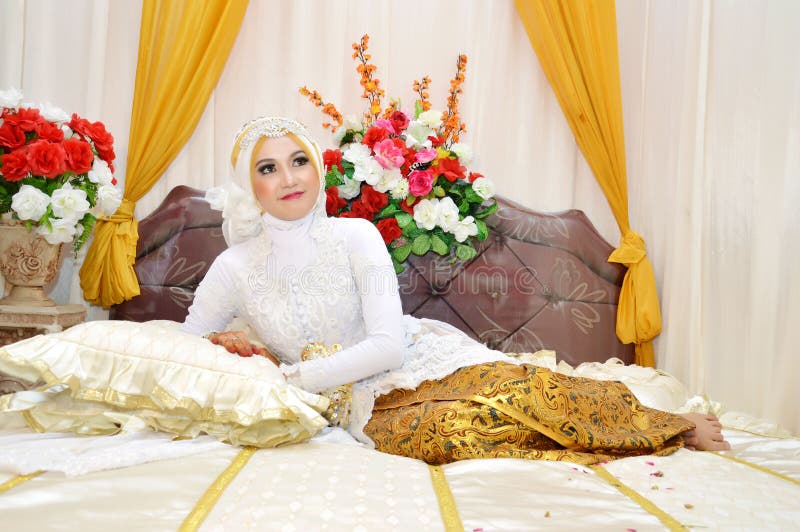 Indonesian bride royalty free stock photo
