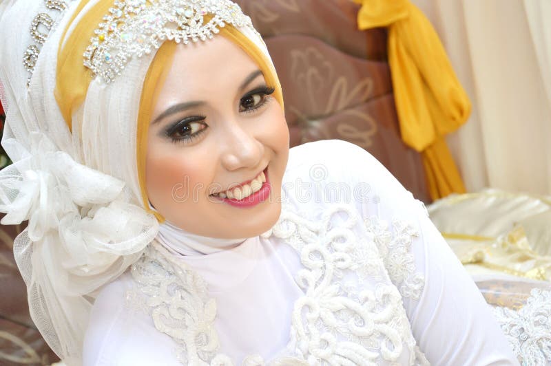 Indonesian bride stock images
