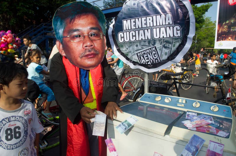 INDONESIEN SOM UTFORSKAR BÄSTA TJÄNSTEMÄN INOM RÄTTSSKIPNINGEN PÅ KORRUPTION arkivbilder INDONESIEN SOM UTFORSKAR BÄSTA TJÄNSTEMÄN INOM RÄTTSSKIPNINGEN PÅ KORRUPTION arkivbilder