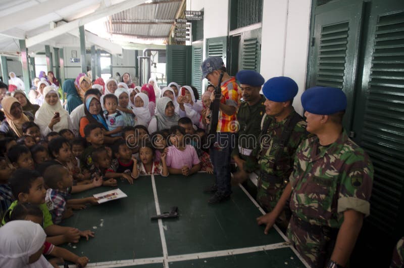 INDONESISKT MILITÄRT OMSTRUKTURERINGSPLAN FÖR TNI arkivbild INDONESISKT MILITÄRT OMSTRUKTURERINGSPLAN FÖR TNI arkivbild
