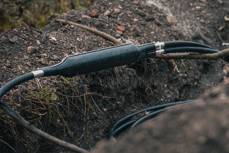 Industrial Optical Cable Connection, Y Split of a Cable, Shielded in a