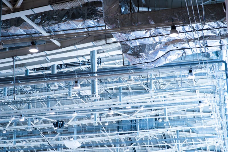 Industriell zon, stålrörledningar och utrustning royaltyfri fotografi Industriell zon, stålrörledningar och utrustning royaltyfri fotografi