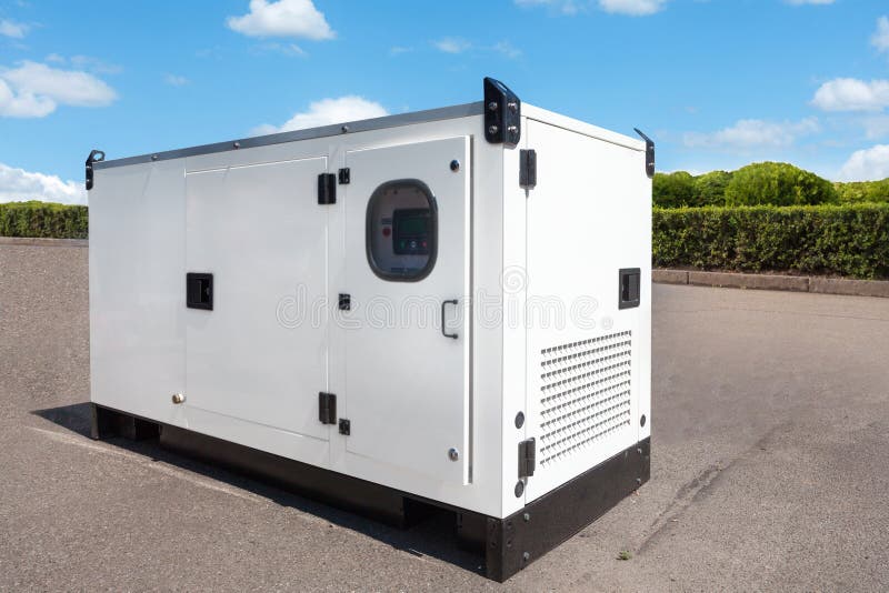 Industrieller Dieselgenerator für Bürogebäude schloss an das Bedienfeld an Kabel-Draht an Ersatzgenerator-Energie stockfoto Industrieller Dieselgenerator für Bürogebäude schloss an das Bedienfeld an Kabel-Draht an Ersatzgenerator-Energie stockfoto