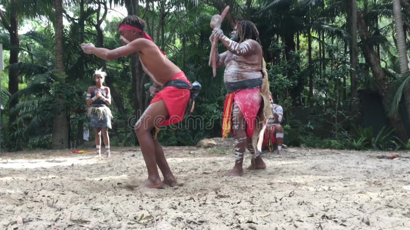 Indígena australiano indígena dançando