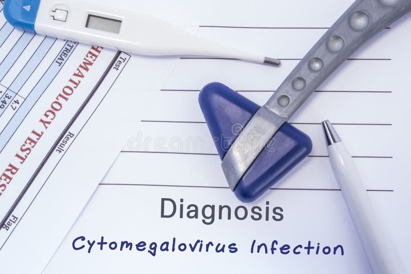Infecção do Cytomegalovirus do diagnóstico O relatório médico de papel escrito com diagnóstico neurológico da infecção do Cytomeg imagem de stock Infecção do Cytomegalovirus do diagnóstico O relatório médico de papel escrito com diagnóstico neurológico da infecção do Cytomeg imagem de stock