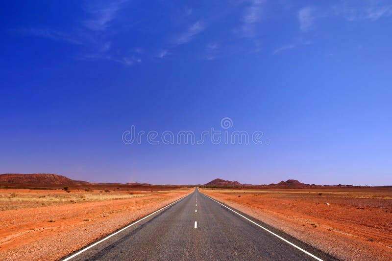 Infinidad carreteras desaparece en australiano desierto.