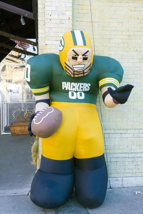 Inflatable Green Bay Packers Mascot Editorial Stock Image - Image of ...