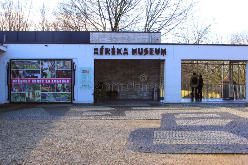 Ingang van het Afrikaanse Afrika-Museum, Groesbeek, Nijmegen, Nederland stock fotografie Ingang van het Afrikaanse Afrika-Museum, Groesbeek, Nijmegen, Nederland stock fotografie