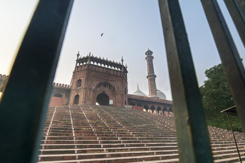 Ingangspoort van Jama Masjid Mosque in New Delhi, India royalty-vrije stock afbeelding Ingangspoort van Jama Masjid Mosque in New Delhi, India royalty-vrije stock afbeelding