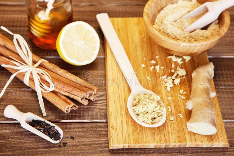 Ingredientes del té del jengibre imágenes de archivo libres de regalías Ingredientes del té del jengibre imágenes de archivo libres de regalías