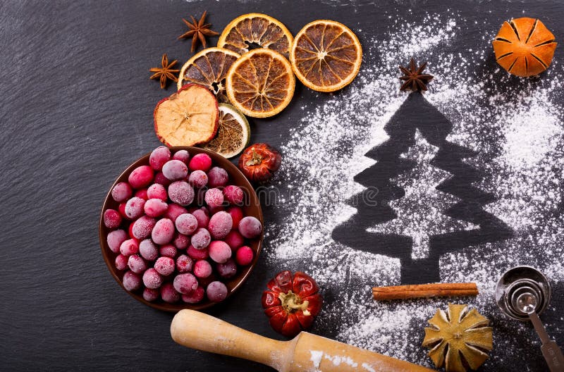Ingredientes para cozinhar o cozimento do Natal, vista superior fotos de stock