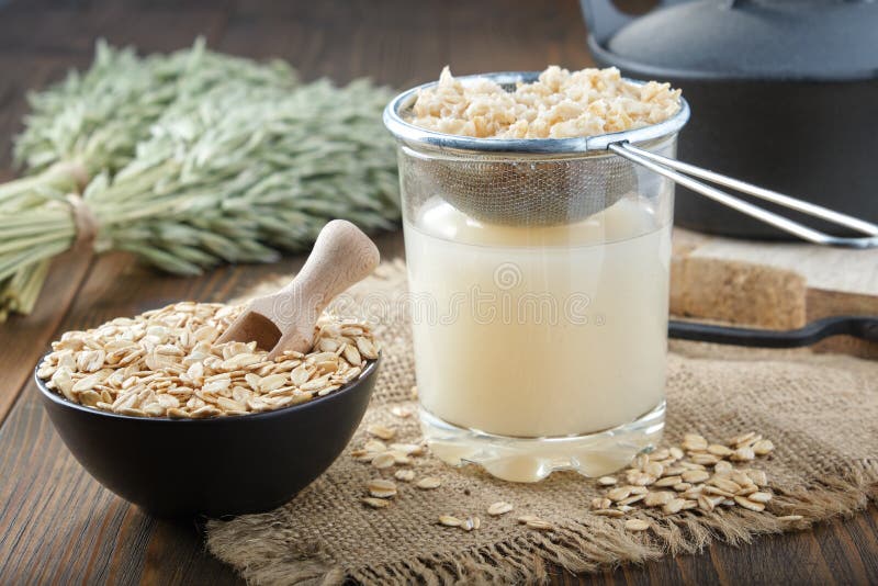 Ingredients and the process of making oats milk or oatmeal beverage at home