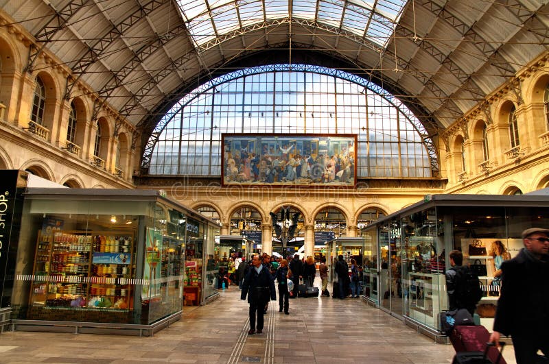 Bahnhof Gare De Est Paris Frankreich Redaktionelles Stockfotografie