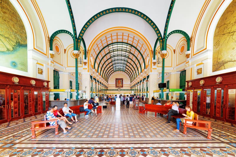 Innenraum zentraler Post Saigon in Ho Chi Minh, Vietnam stockbild Innenraum zentraler Post Saigon in Ho Chi Minh, Vietnam stockbild