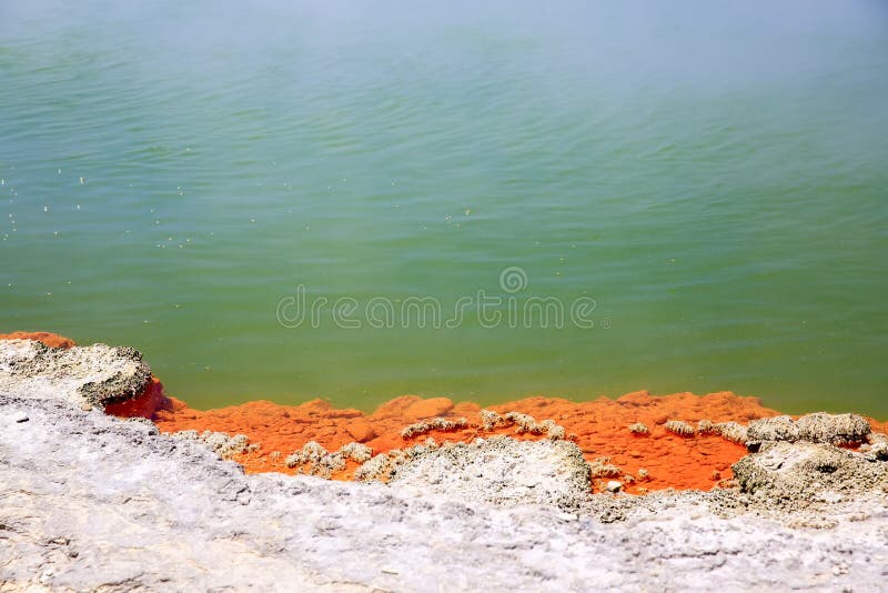 InNew thermique la Zélande du pays des merveilles de Wai-O-Tapu image libre de droits InNew thermique la Zélande du pays des merveilles de Wai-O-Tapu image libre de droits