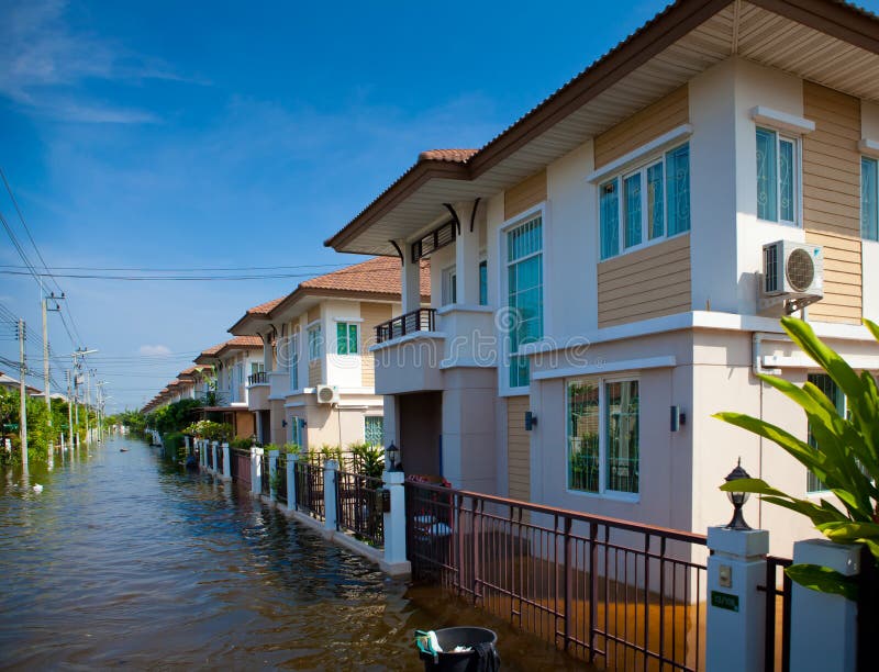 Inondation de Chambre en Thaïlande photographie stock libre de droits Inondation de Chambre en Thaïlande photographie stock libre de droits