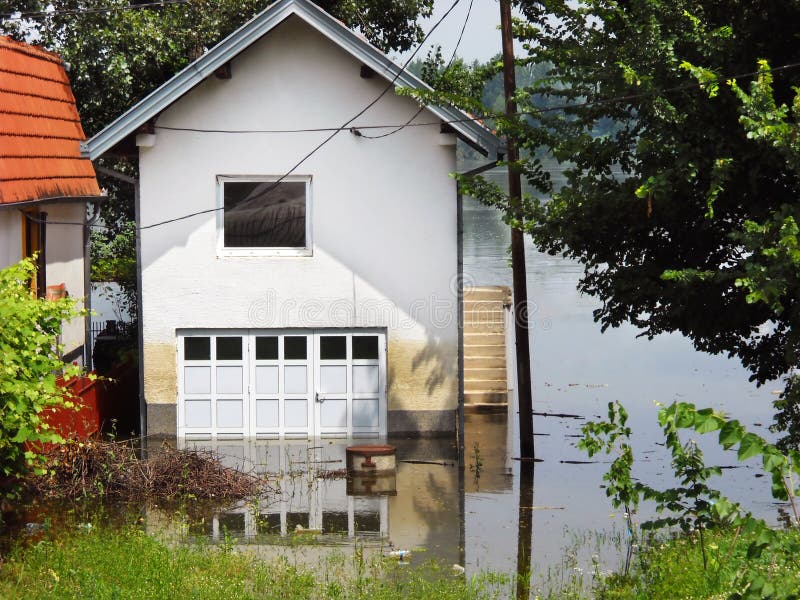 Inondation Maison  Dans L eau  Image  stock Image  du 