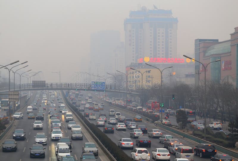 Inquinamento atmosferico dell'ingorgo stradale e di Pechino