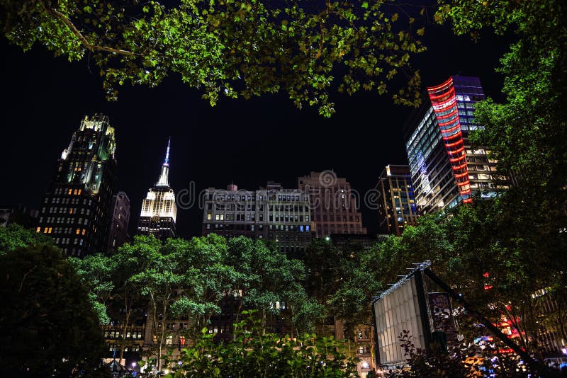 Bryant Park is a 9.6-acre (39,000 m2) public park located in the New York City borough of Manhattan. Bryant Park is a 9.6-acre (39,000 m2) public park located in the New York City borough of Manhattan.