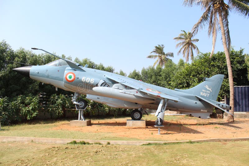 INS 606 Mig Fighter Plane in Aircraft Museum royaltyfria bilder INS 606 Mig Fighter Plane in Aircraft Museum royaltyfria bilder