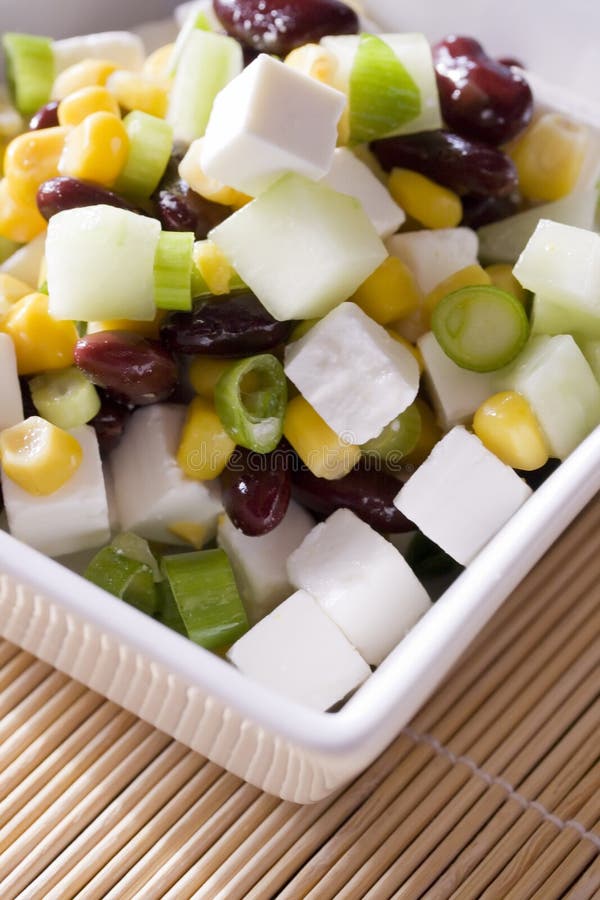 Insalata del formaggio di feta & dei fagioli fotografia stock libera da diritti Insalata del formaggio di feta & dei fagioli fotografia stock libera da diritti