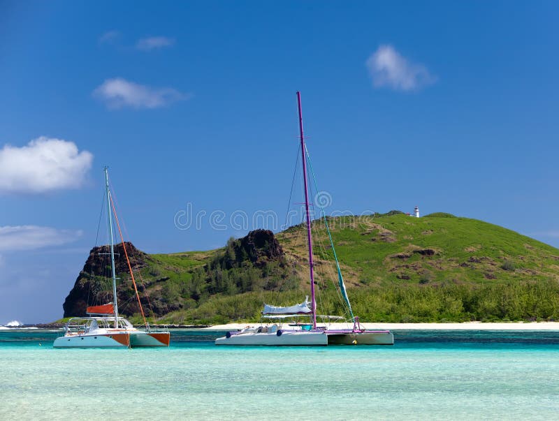Insel Gabriel.Mauritius. Katamaran stockbild Insel Gabriel.Mauritius. Katamaran stockbild